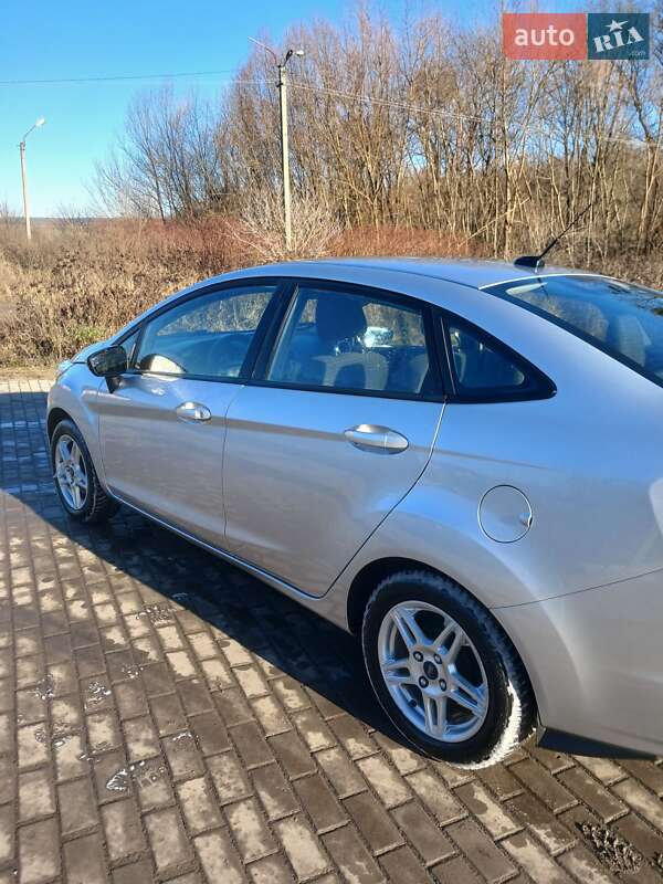 Седан Ford Fiesta 2017 в Виннице фото 2 Седан Ford Fiesta 2017 в Виннице