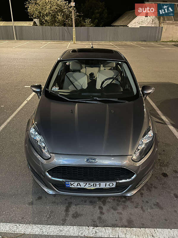 Седан Ford Fiesta 2013 в Киеве