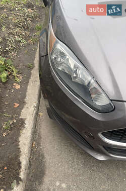 Седан Ford Fiesta 2013 в Киеве