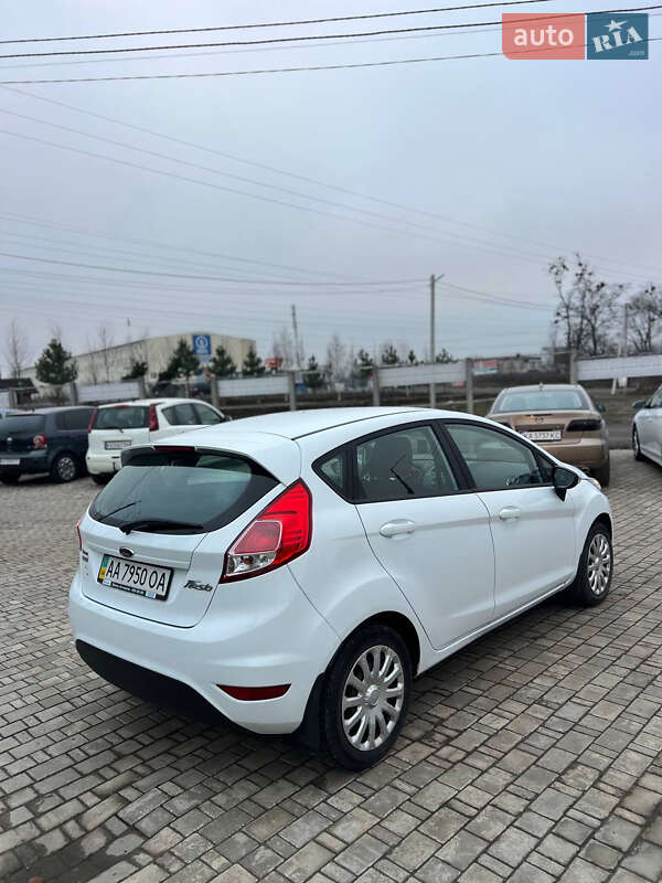 Хэтчбек Ford Fiesta 2013 в Белогородке