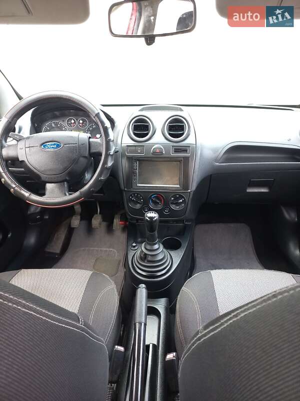 Хетчбек Ford Fiesta 2007 в Кривому Розі