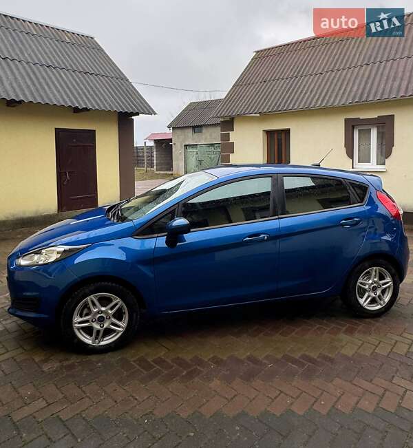 Хетчбек Ford Fiesta 2018 в Демидівці фото 2 Хетчбек Ford Fiesta 2018 в Демидівці
