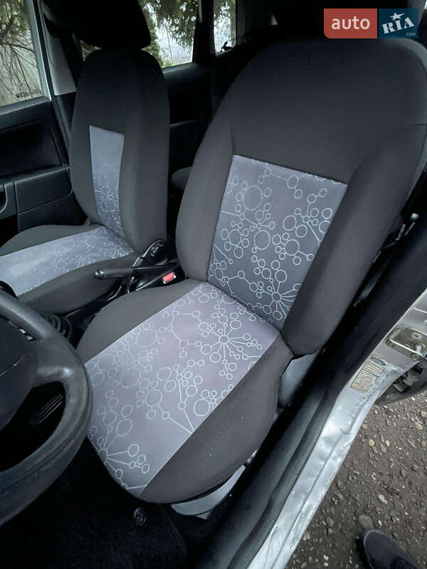 Хэтчбек Ford Fiesta 2007 в Мукачево