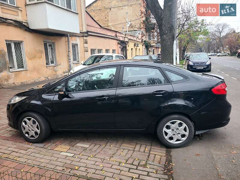 Седан Ford Fiesta 2012 в Одессе