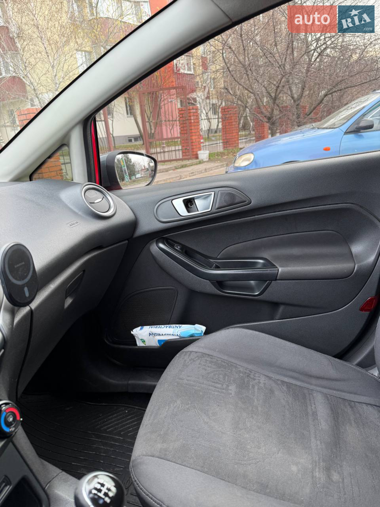 2013 Ford Fiesta - мініатюра 12