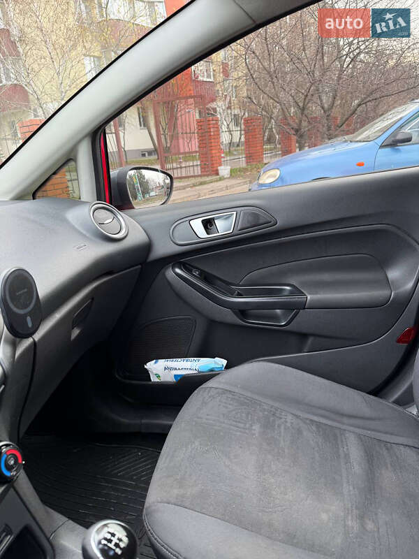 Хэтчбек Ford Fiesta 2013 в Днепре