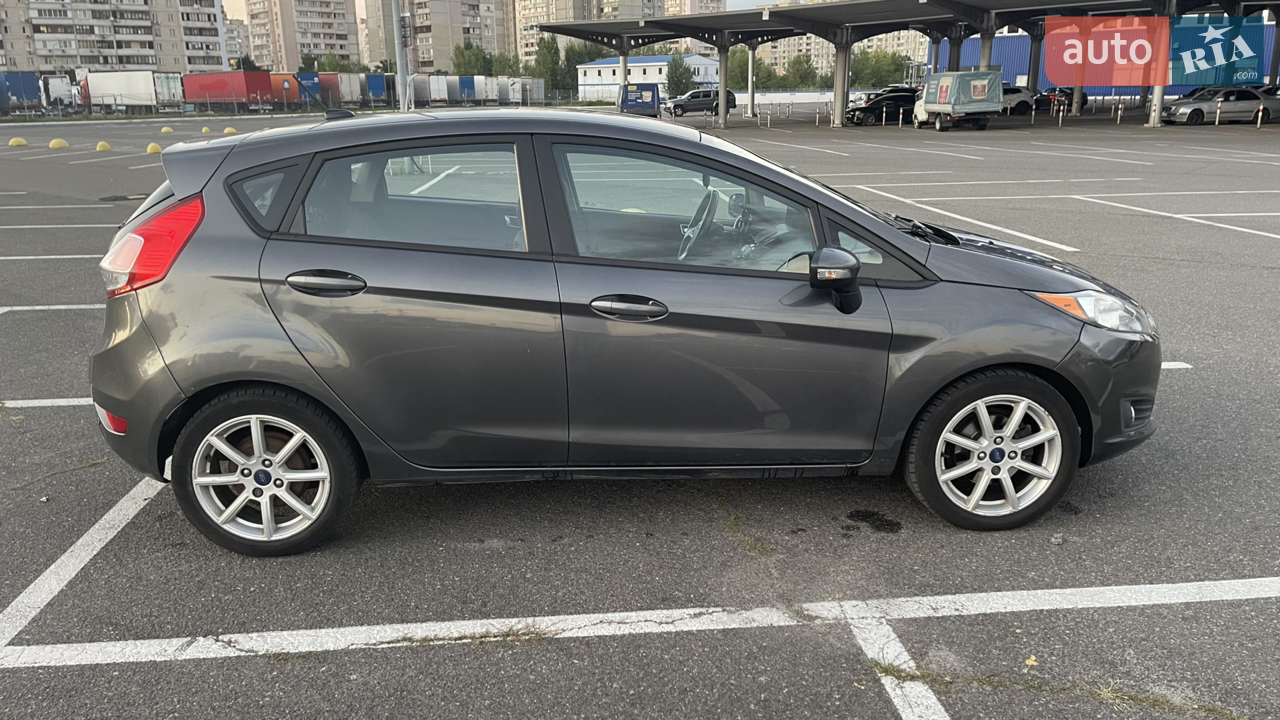 2016 Ford Fiesta - мініатюра 21
