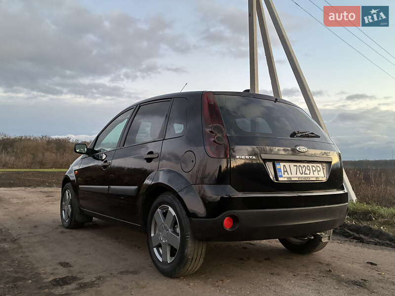 Хетчбек Ford Fiesta 2008 в Фастові