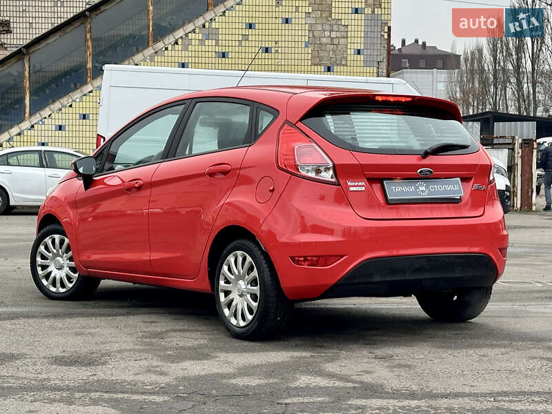 Хэтчбек Ford Fiesta 2013 в Киеве