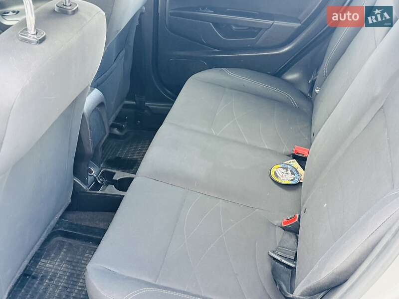 Седан Ford Fiesta 2018 в Києві