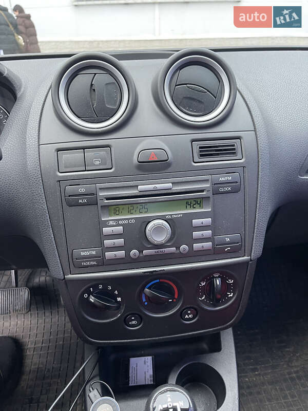 Хэтчбек Ford Fiesta 2007 в Одессе