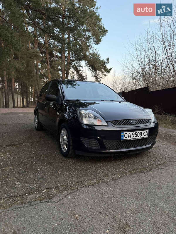 Хетчбек Ford Fiesta 2007 в Києві
