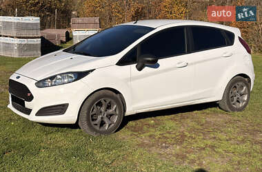 Хэтчбек Ford Fiesta 2016 в Трускавце