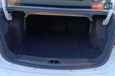 Седан Ford Fiesta 2012 в Сваляве