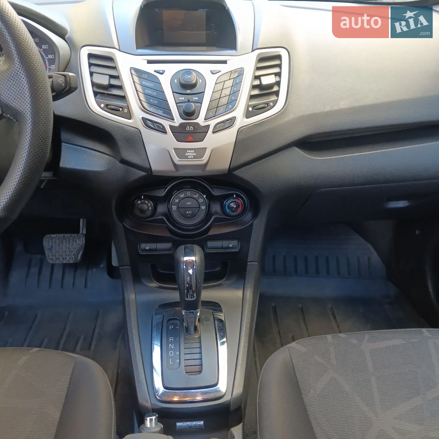 2012 Ford Fiesta - мініатюра 18
