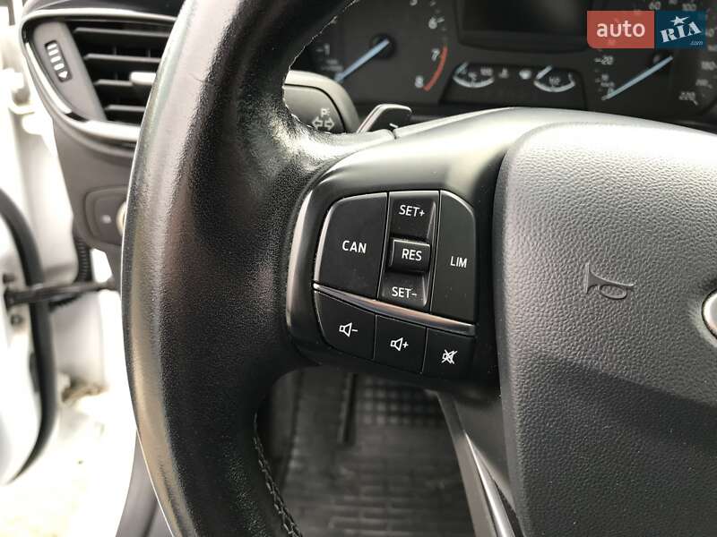 Хэтчбек Ford Fiesta 2018 в Киеве фото 20 Хэтчбек Ford Fiesta 2018 в Киеве