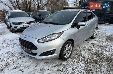 Седан Ford Fiesta 2015 в Коломиї