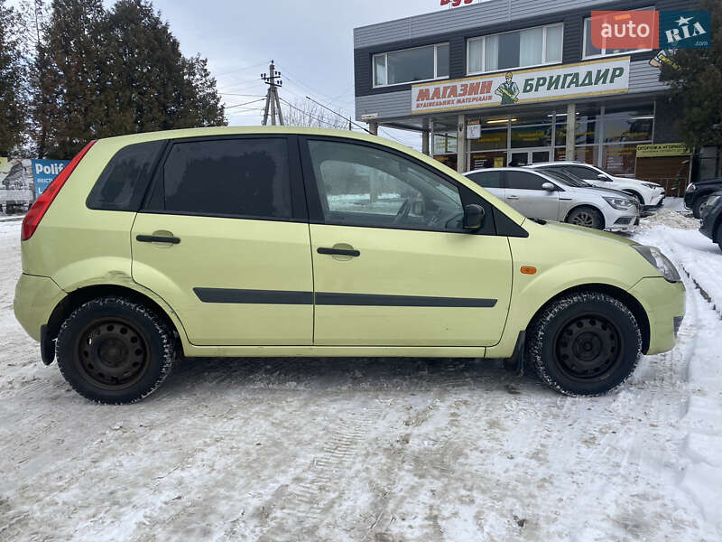 Хэтчбек Ford Fiesta 2007 в Львове
