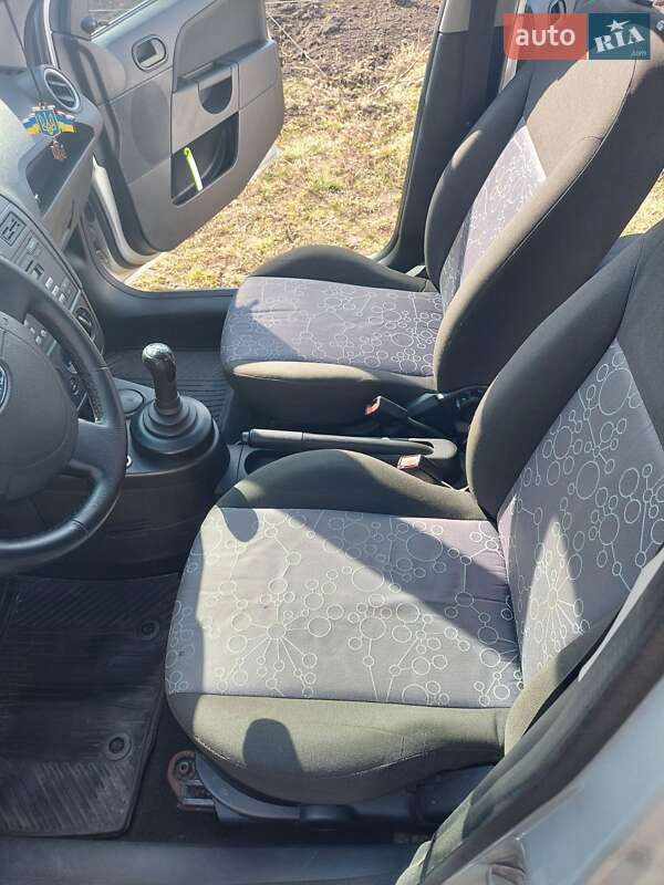 Хетчбек Ford Fiesta 2007 в Києві