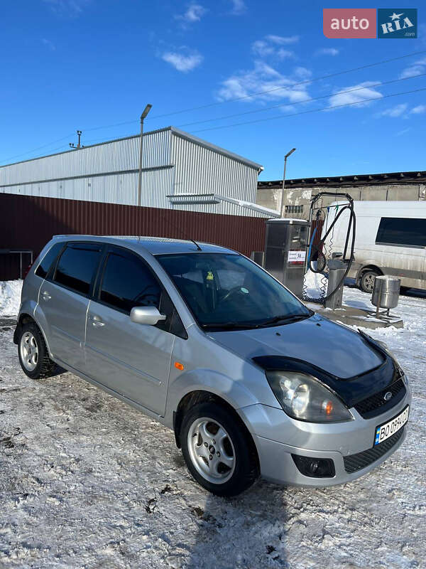 Хэтчбек Ford Fiesta 2006 в Тернополе