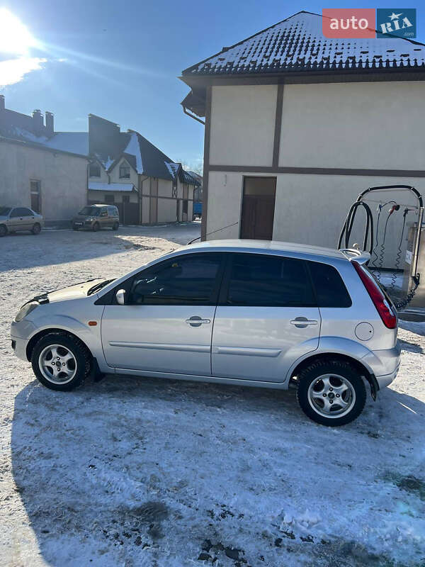 Хэтчбек Ford Fiesta 2006 в Тернополе