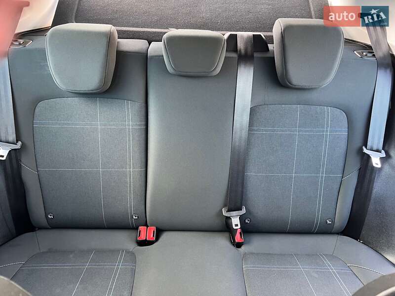 Хэтчбек Ford Fiesta 2017 в Тернополе фото 21 Хэтчбек Ford Fiesta 2017 в Тернополе