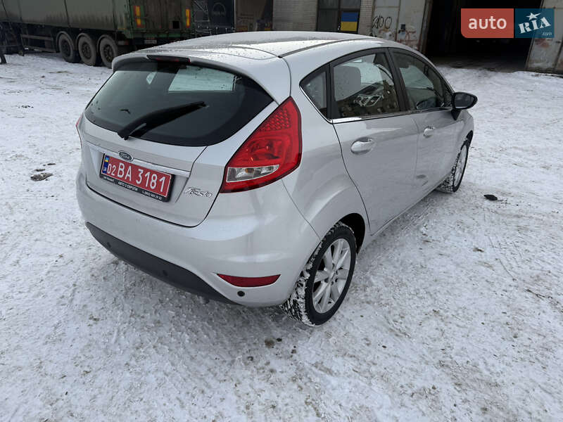 Хэтчбек Ford Fiesta 2010 в Виннице