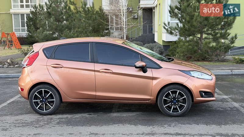 Седан Ford Fiesta 2016 в Миколаєві