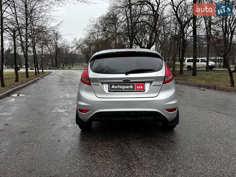 Хэтчбек Ford Fiesta 2012 в Запорожье