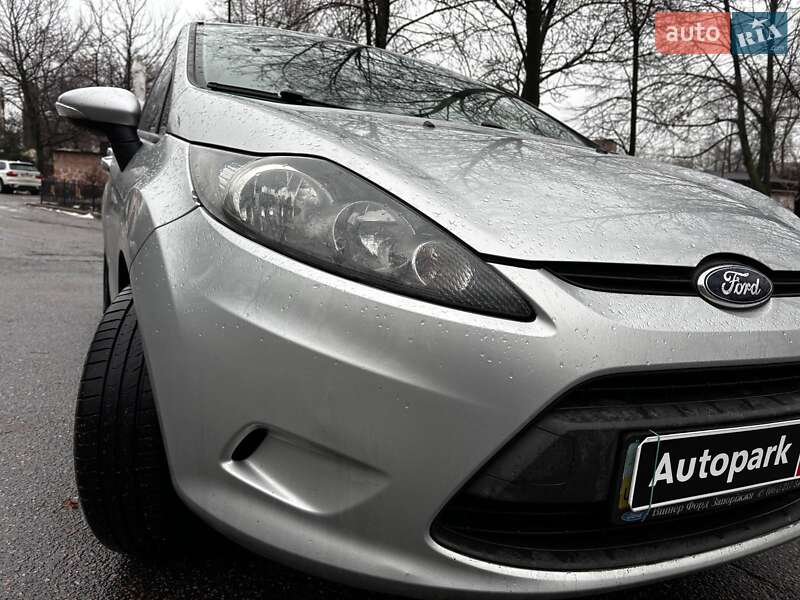 Хэтчбек Ford Fiesta 2012 в Запорожье