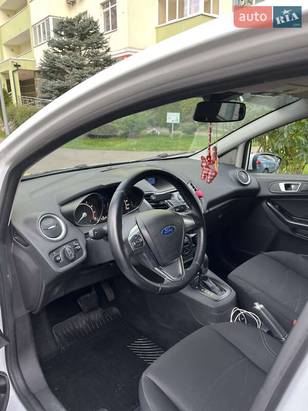 Хетчбек Ford Fiesta 2016 в Києві фото 6 Хетчбек Ford Fiesta 2016 в Києві