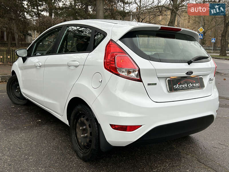 Хэтчбек Ford Fiesta 2014 в Николаеве