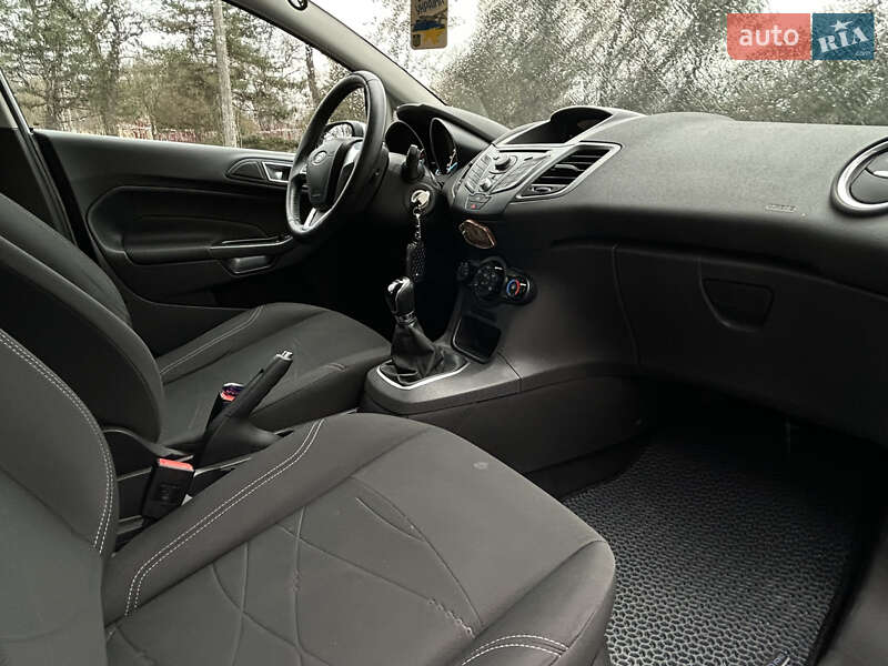 Хэтчбек Ford Fiesta 2014 в Николаеве