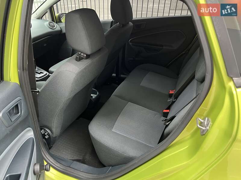 Хэтчбек Ford Fiesta 2011 в Фастове