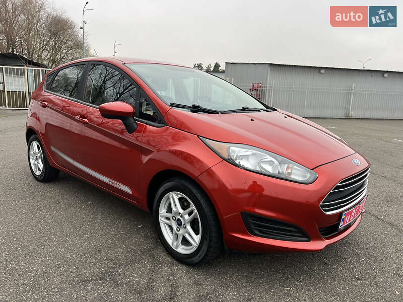 Хэтчбек Ford Fiesta 2018 в Киеве