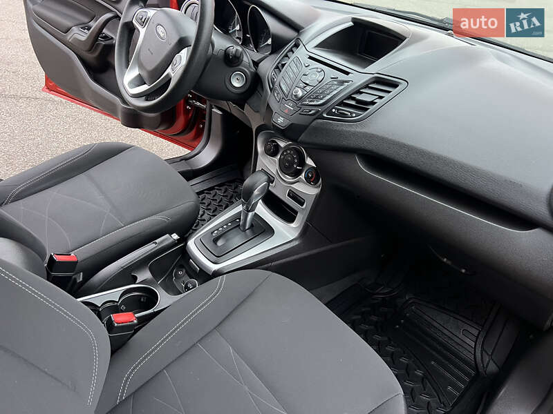 Хэтчбек Ford Fiesta 2018 в Киеве