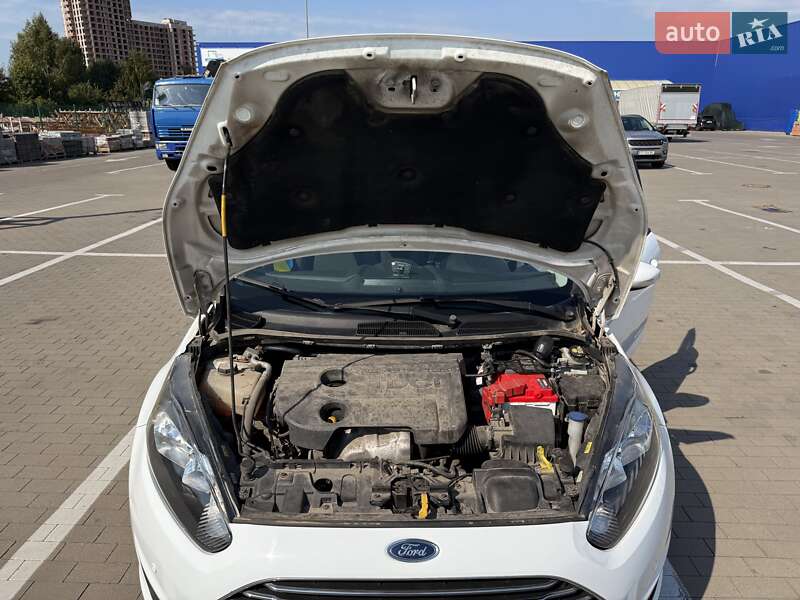 Хетчбек Ford Fiesta 2013 в Києві