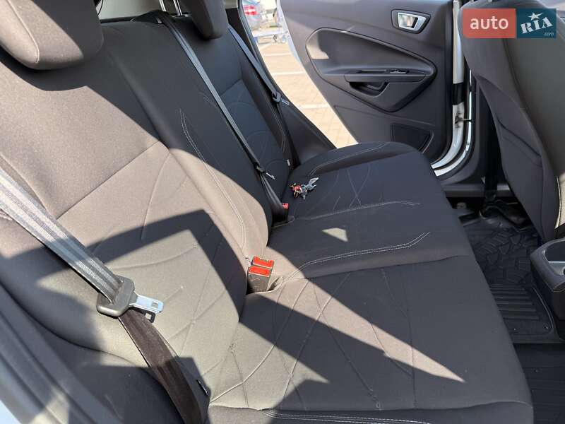 Хетчбек Ford Fiesta 2013 в Києві