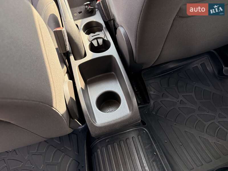 Хетчбек Ford Fiesta 2013 в Києві