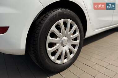 Хэтчбек Ford Fiesta 2013 в Киеве