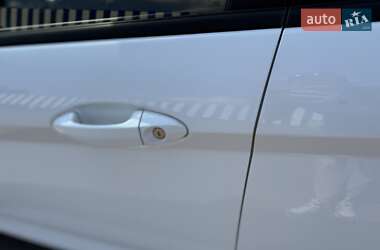 Хэтчбек Ford Fiesta 2013 в Киеве