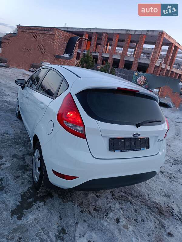 Хетчбек Ford Fiesta 2012 в Хмельницькому
