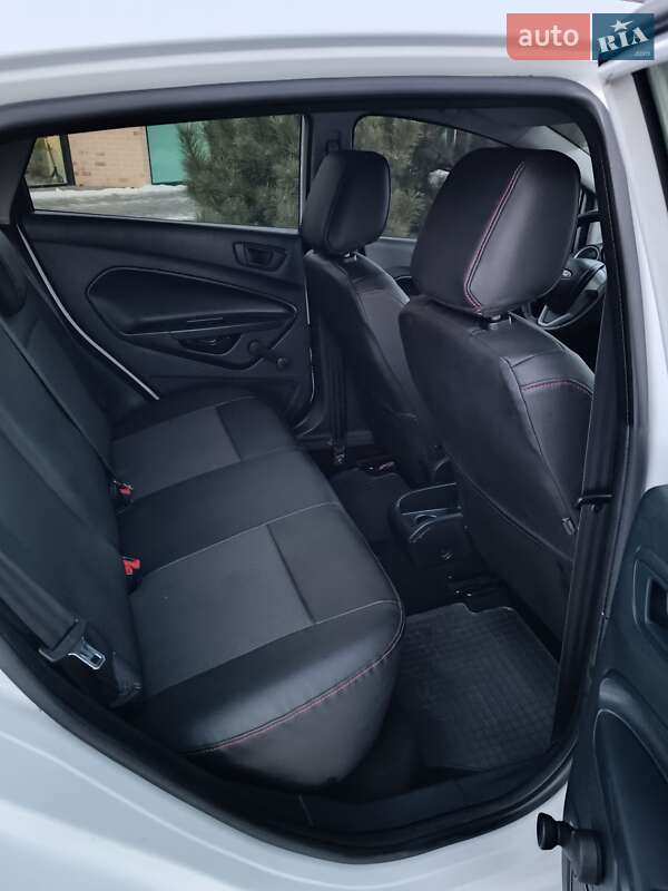 Хетчбек Ford Fiesta 2012 в Хмельницькому