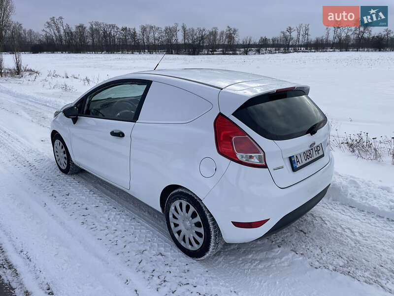 Хетчбек Ford Fiesta 2014 в Баришівка