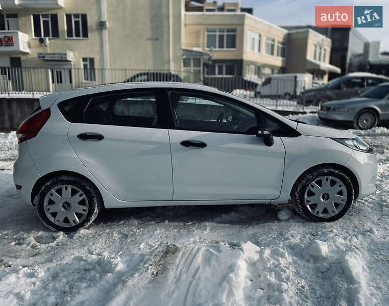 Хэтчбек Ford Fiesta 2012 в Хмельницком