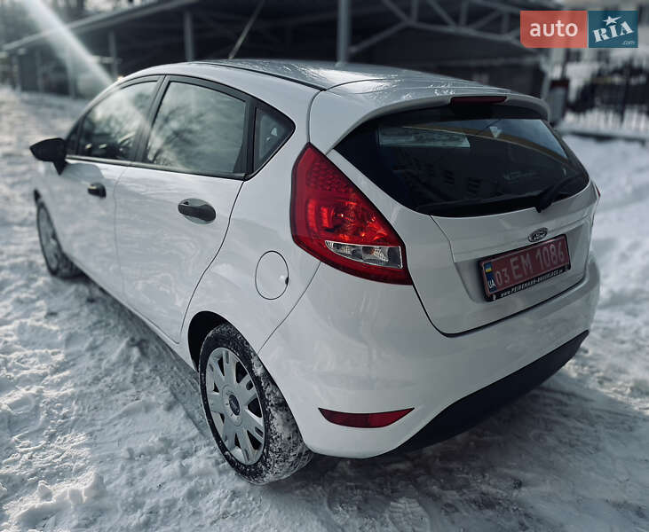 Хэтчбек Ford Fiesta 2012 в Хмельницком