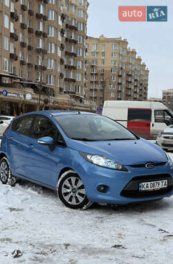 Хэтчбек Ford Fiesta 2012 в Шполе