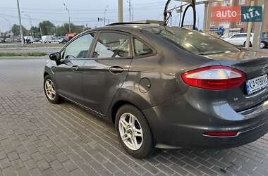 Седан Ford Fiesta 2018 в Киеве