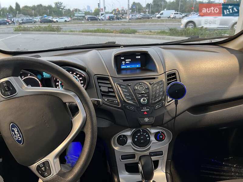 Седан Ford Fiesta 2018 в Киеве