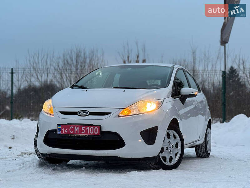 Хэтчбек Ford Fiesta 2013 в Дрогобыче